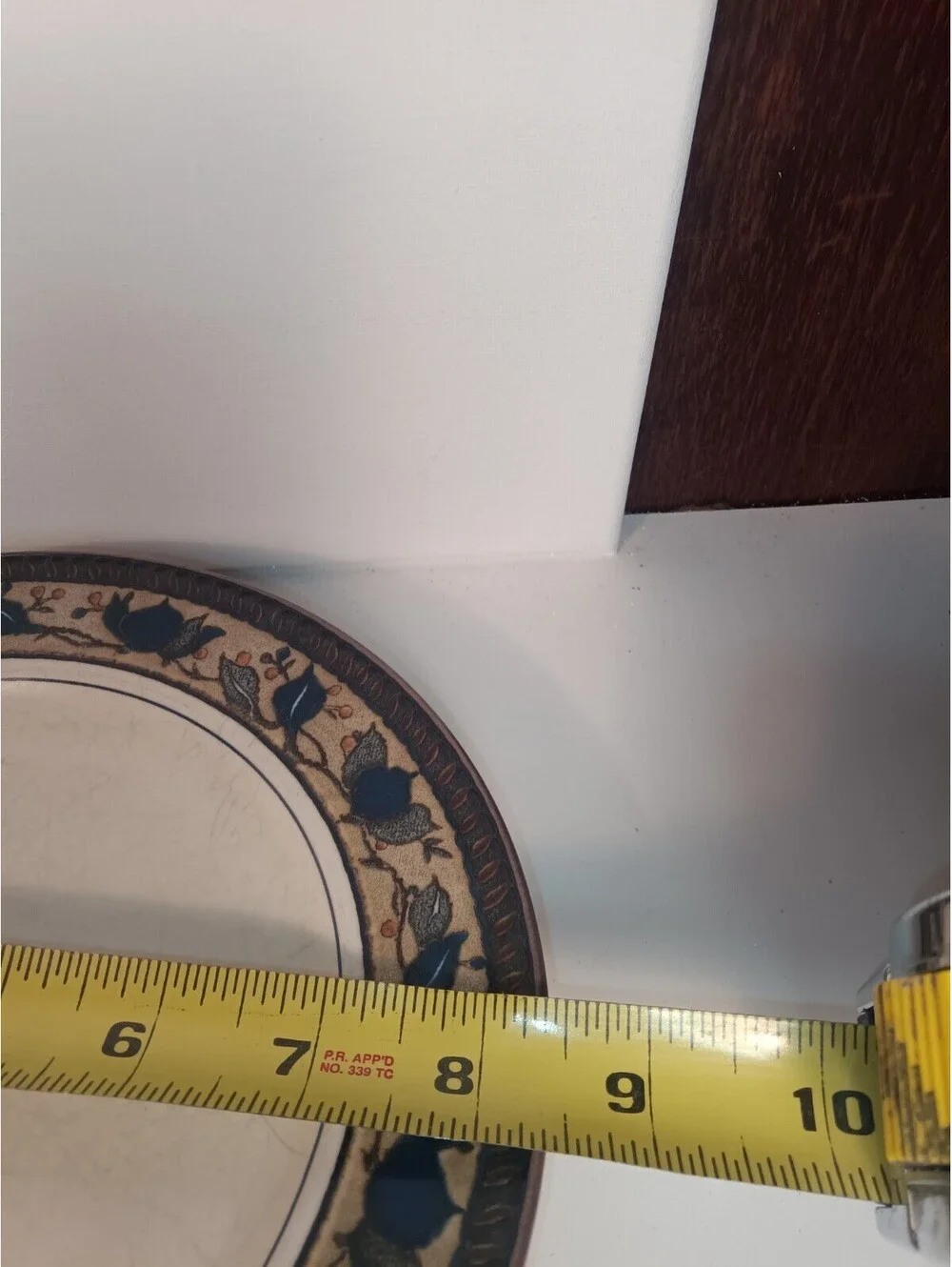 Mikasa Intaglio Arabella Salad Plate 8.5